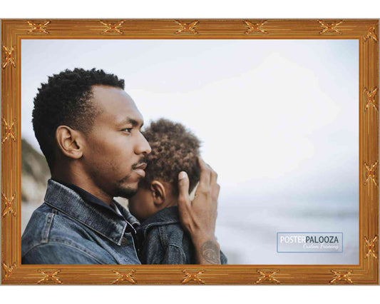 Traditional Antique Gold Movie Poster Frame (Style 21)